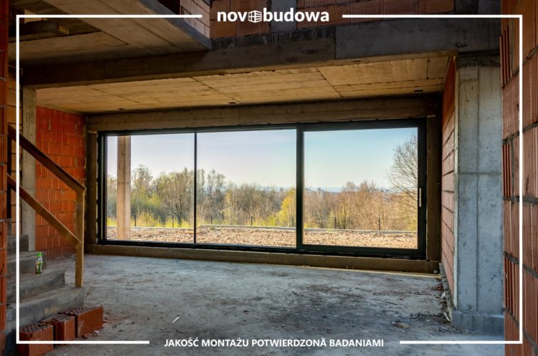 montowanie okien na budowie