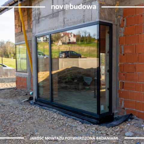 montowanie okien na budowie