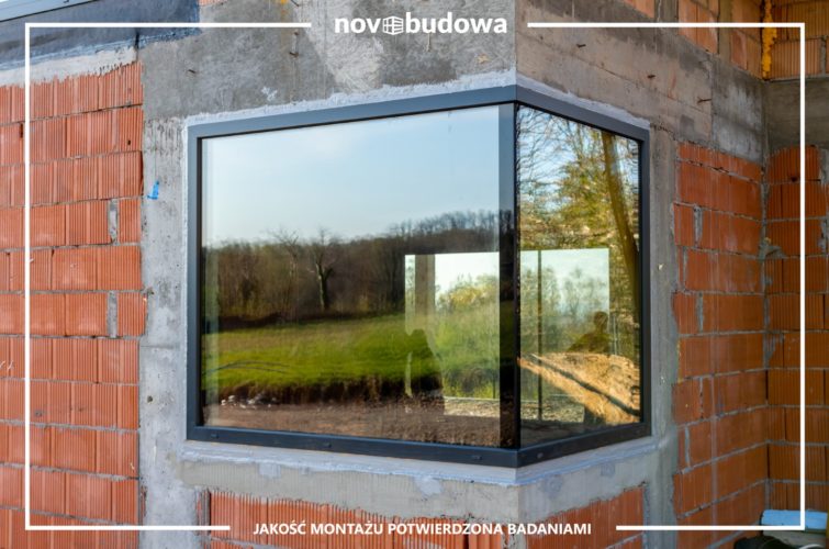montowanie okien na budowie