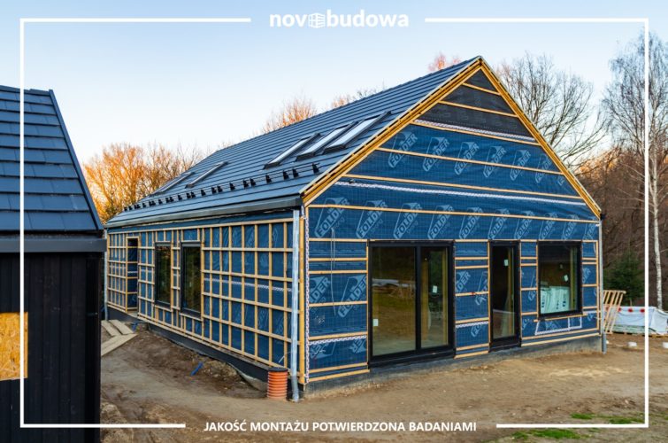 Drewniany dom w technologii szkieletowej - novobudowa