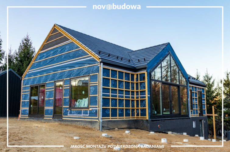 Drewniany dom w technologii szkieletowej - novobudowa