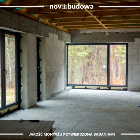 Realizacje Novobudowa: montaż okien na budowie Kłaj