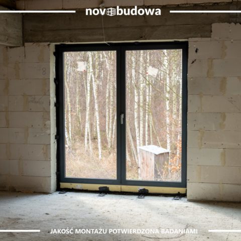 Realizacje Novobudowa: montaż okien na budowie Kłaj
