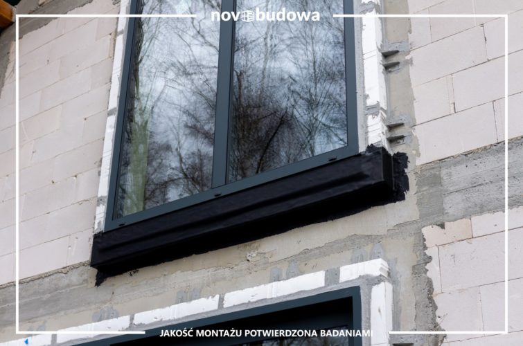 Realizacje Novobudowa: montaż okien na budowie Kłaj