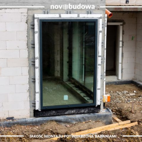 Realizacje Novobudowa: montaż okien na budowie Kłaj