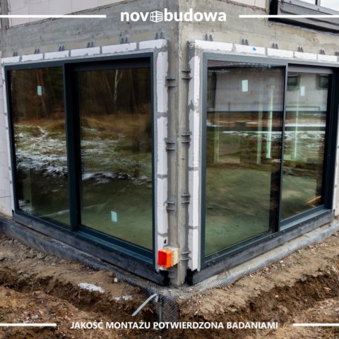 Realizacje Novobudowa: montaż okien na budowie Kłaj