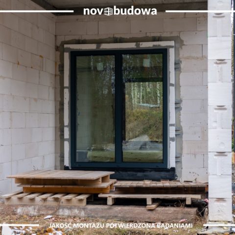 Realizacje Novobudowa: montaż okien na budowie Kłaj