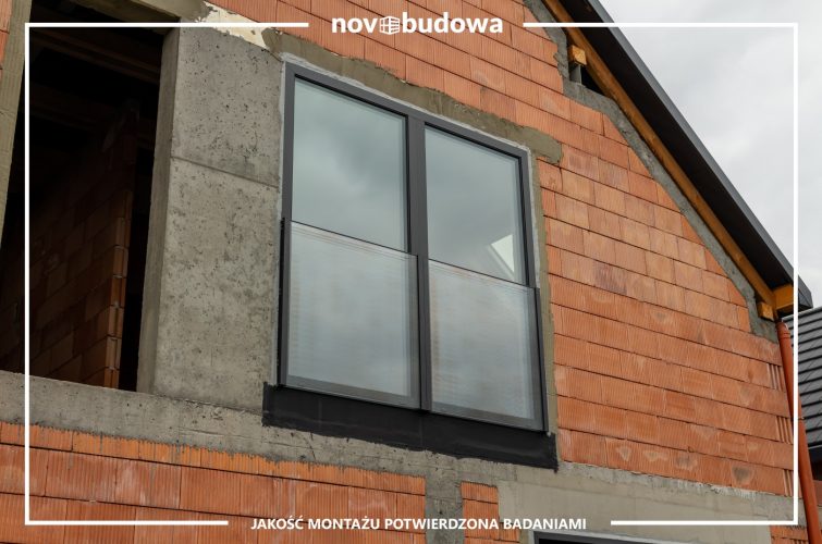 Wewnętrzny Glass-Corner w zestawie z aluminiowym HST