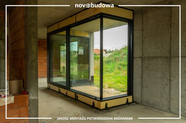 Wewnętrzny Glass-Corner w zestawie z aluminiowym HST