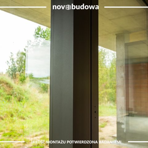 Wewnętrzny Glass-Corner w zestawie z aluminiowym HST