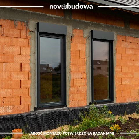 Nasze realizacje: dom parterowy z wielkoformatową witryną aluminiową + HST alu