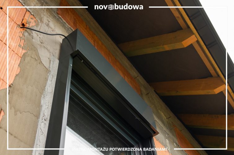 Nasze realizacje: dom parterowy z wielkoformatową witryną aluminiową + HST alu