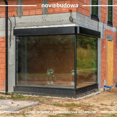 Aluminiowe, architektoniczne okna przesuwne, witryny bezsłupowe, glass-cornery
