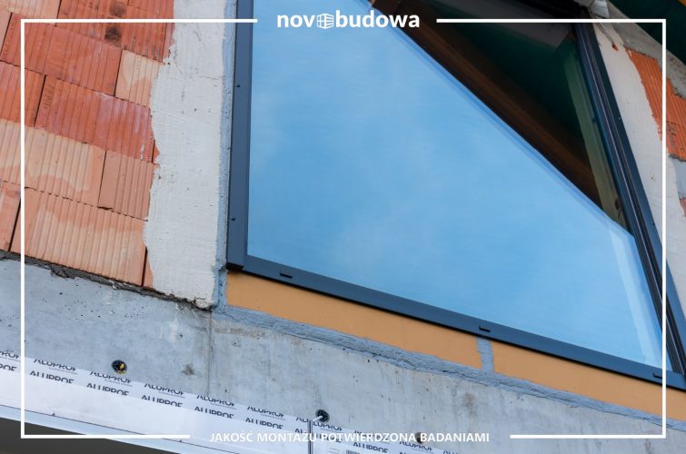 Novobudowa realizacje: Warszawa mix okien PVC i HST ALU