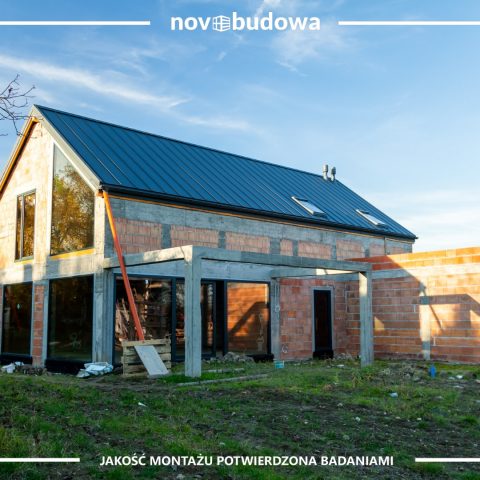 Nasze realizacje: Wielkoformatowe okno skośne, duże witryny, okno przesuwne HST