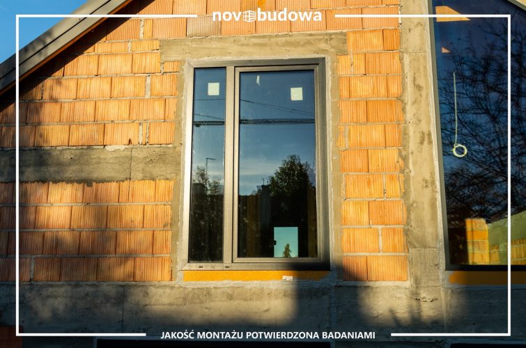 Nasze realizacje: Wielkoformatowe okno skośne, duże witryny, okno przesuwne HST