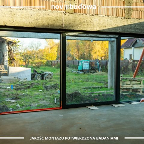 Nasze realizacje: Wielkoformatowe okno skośne, duże witryny, okno przesuwne HST