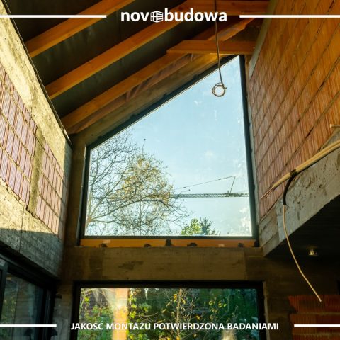 Nasze realizacje: Wielkoformatowe okno skośne, duże witryny, okno przesuwne HST