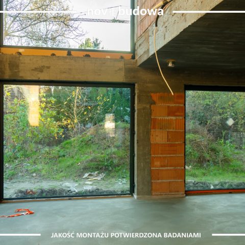 Nasze realizacje: Wielkoformatowe okno skośne, duże witryny, okno przesuwne HST