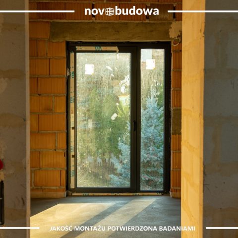 Nasze realizacje: Wielkoformatowe okno skośne, duże witryny, okno przesuwne HST