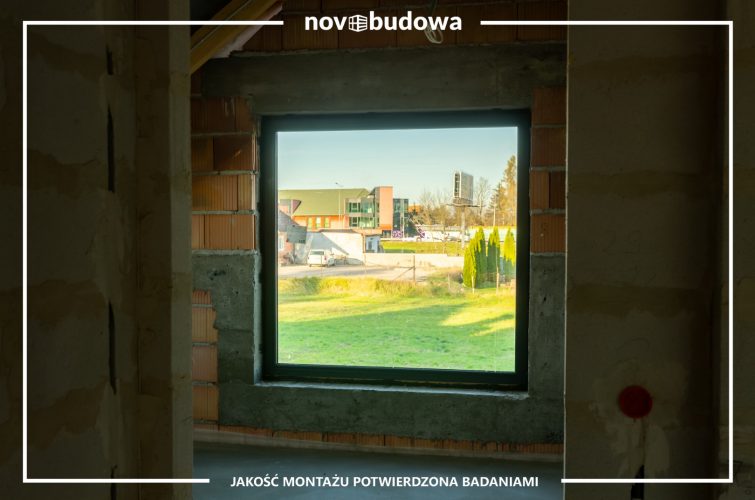 Nasze realizacje: Wielkoformatowe okno skośne, duże witryny, okno przesuwne HST