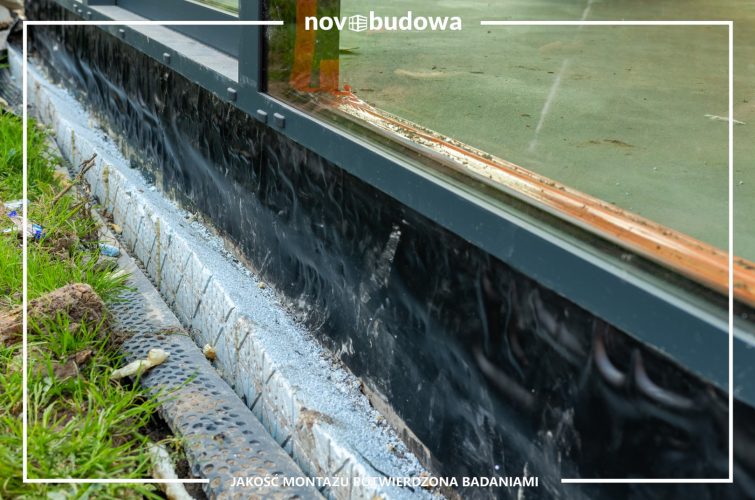 Nasze realizacje: Wielkoformatowe okno skośne, duże witryny, okno przesuwne HST