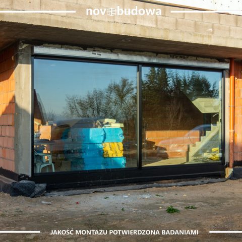 Nasze realizacje: Mogilany - PVC, ALU, witryna wielkoformatowa, rolety