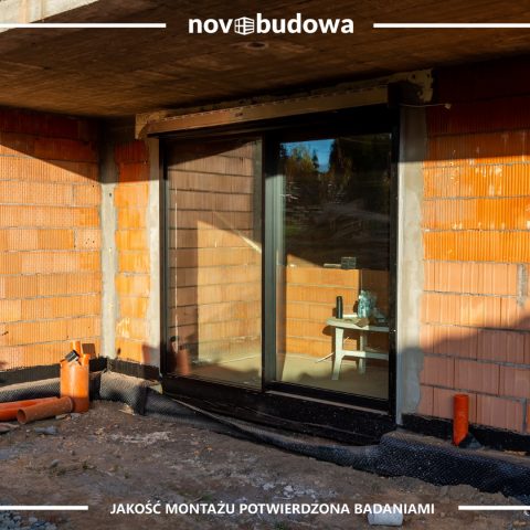 Nasze realizacje: Mogilany - PVC, ALU, witryna wielkoformatowa, rolety
