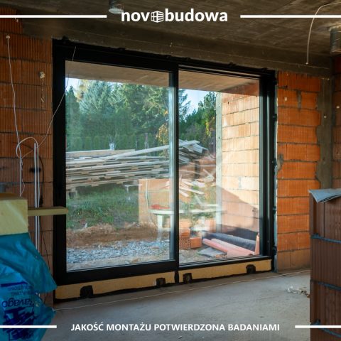 Nasze realizacje: Mogilany - PVC, ALU, witryna wielkoformatowa, rolety
