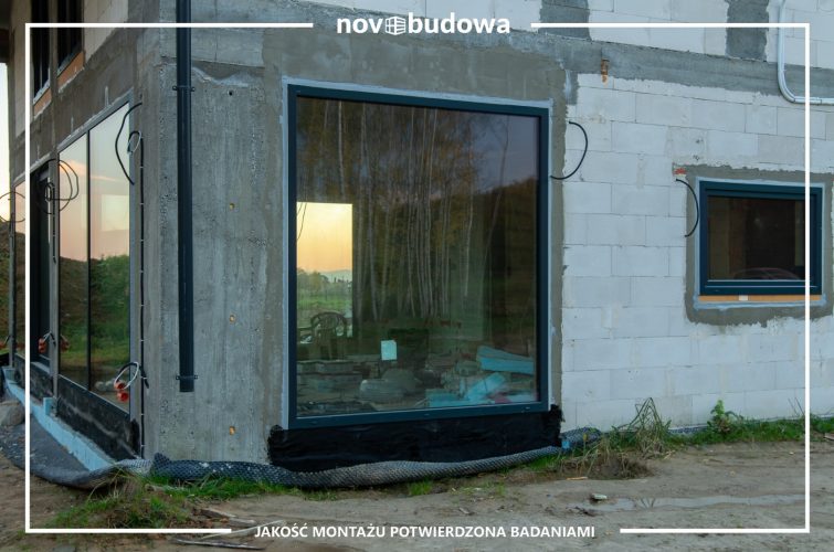 Nasze realizacje: Michałowice - witryna skośna