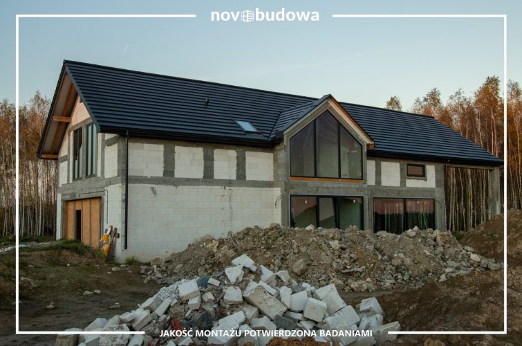 Nasze realizacje: Michałowice - witryna skośna