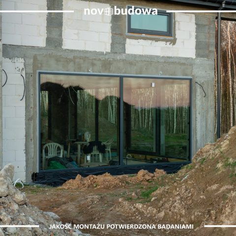 Nasze realizacje: Michałowice - witryna skośna