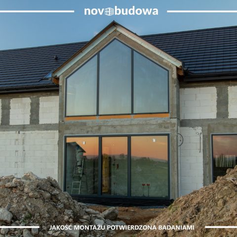 Nasze realizacje: Michałowice - witryna skośna