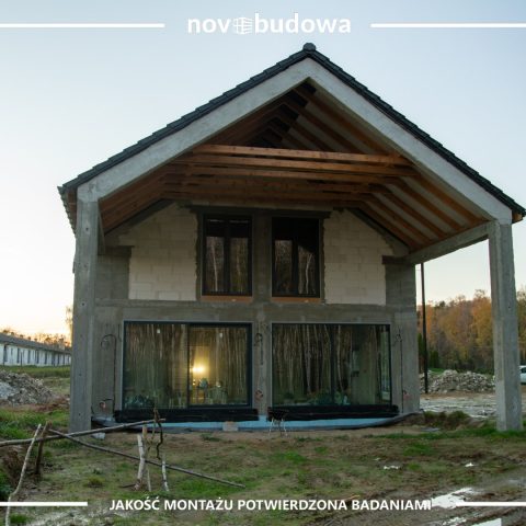 Nasze realizacje: Michałowice - witryna skośna