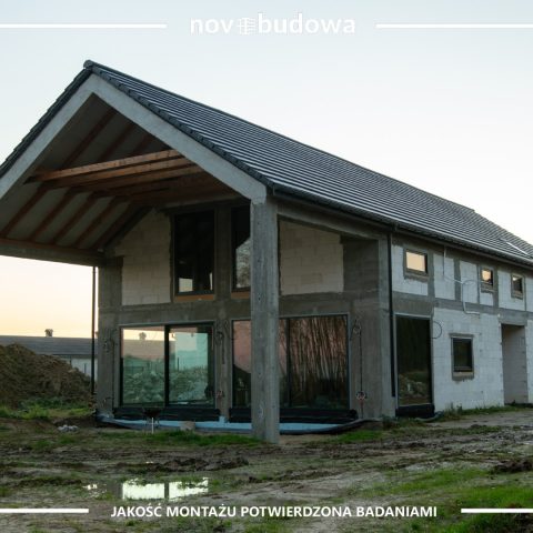 Nasze realizacje: Michałowice - witryna skośna