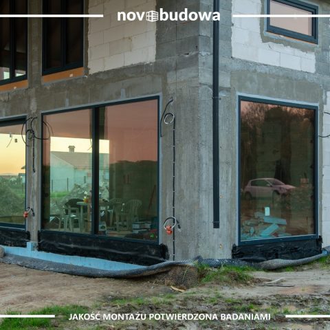 Nasze realizacje: Michałowice - witryna skośna