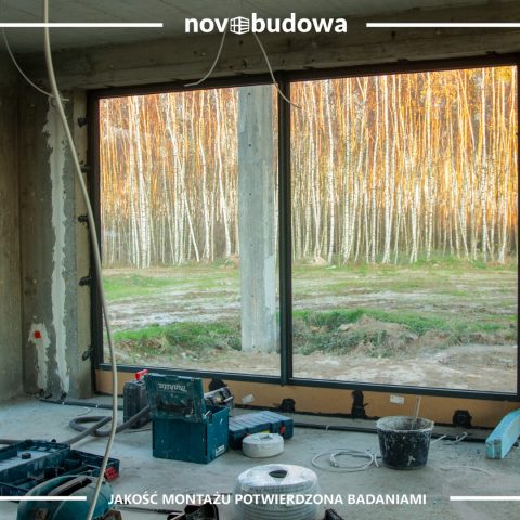 Nasze realizacje: Michałowice - witryna skośna