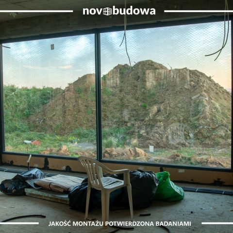 Nasze realizacje: Michałowice - witryna skośna
