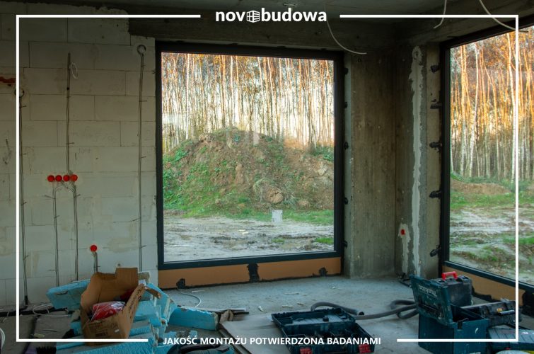 Nasze realizacje: Michałowice - witryna skośna